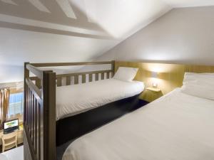 Hotels B&B HOTEL Bordeaux Lormont : photos des chambres