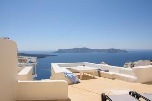 On the Cliff Suites Santorini Greece