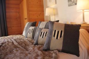 Hotels Les Chalets de La Griyotire : photos des chambres