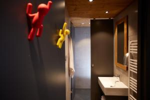 Hotels Moontain Hostel : Chambre Quadruple Exclusive avec Salle de Bains Privative