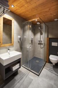 Hotels Moontain Hostel : Chambre Quadruple Premium avec Salle de Bains Privative