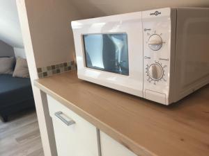 Lumineux T2 Vieille ville 3pers parking gratuit - by La Source dOrFée