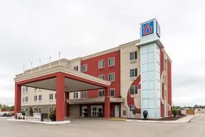 Motel 6-Moosomin, SK - Miniota