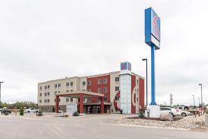 Motel 6-Moosomin, SK