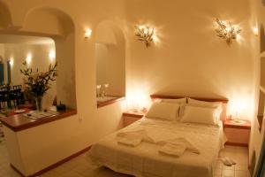 Vallas Apartments & Villas Santorini Greece