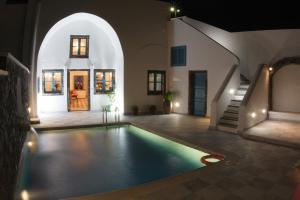 Vallas Apartments & Villas Santorini Greece