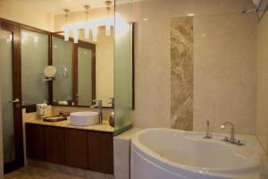 Silent Shores Resort & Spa