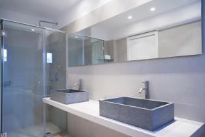 Junior Suite with Pool View