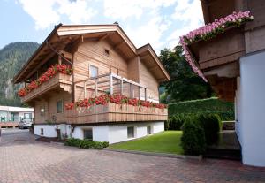 Chalet - Appartements Julitta