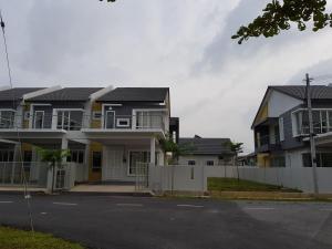 Selendang In Krubong Near Std Hang Jebat, MITC & UTEM