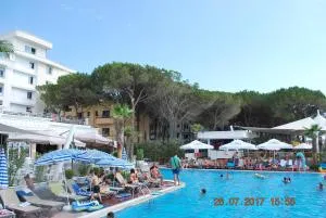 Fiona's Sea View Apartment - Golem