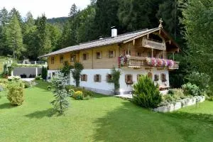 Apartment Landhaus Mühlau in Tirol - 埃普芬多夫