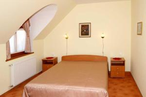 Double room with Extra bed and air-conditioning
