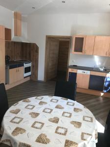 Апартамент Ferienwohnung Zeitler Treuen Германия