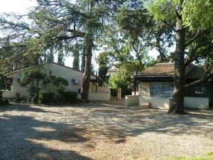 Hotels Logis Hotel - Restaurant Residence Les Cedres : photos des chambres