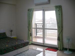 Phòng Giường Đôi Có Ban Công (Double Room with Balcony)