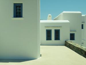 Almyra Yellow Villa Kythnos Greece