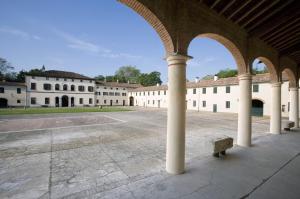 Talu Agriturismo Cascina Farisengo Stagno Lombardo Itaalia