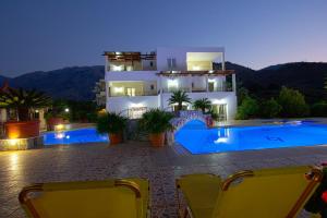 Pinelopi Apartments Chania Greece