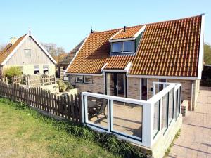 Comfortable Cottage near Sea in Oosterend Terschelling