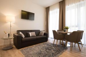 Apartment and Rooms Comfort Zone