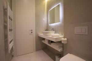 Apartment and Rooms Comfort Zone