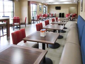 Comfort Suites Piedmont - Greenville South