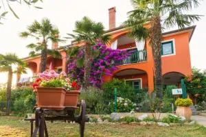 Apartments Mirjana - Karpinjan