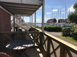 Klintholm Marina Park Cabins