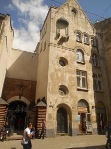 Krakivska Street Apartment