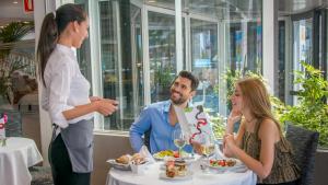 Hotel RH Royal - Recommend for adults