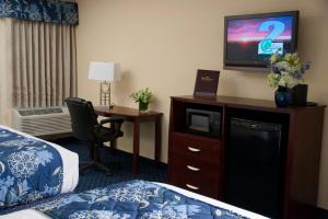 Queen Room with Two Queen Beds room in Bar Harbor Manor