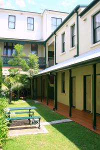 Interconnecting Family Room with Garden View - Two Storey room in Avonmore on The Park Boutique Hotel
