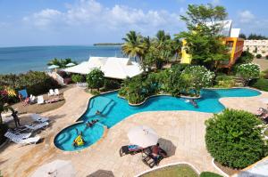 Tropikist Beach Hotel and Resort, Hotels - Crown Point
