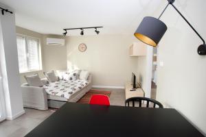 The PLovediv Button Square Apartment