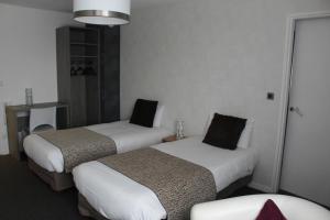 Hotels The Originals City, Hotel La Terrasse, Tours Nord (Inter-Hotel) : Suite Familiale