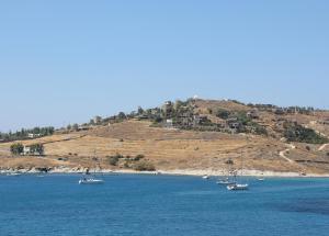 Sea Shelter Kea Greece