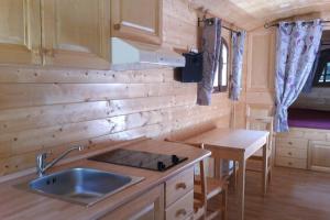 Maisons de vacances Les Gites De La Serre : photos des chambres