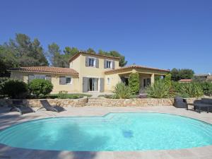 Lush villa in Bagnols en Foret with private pool