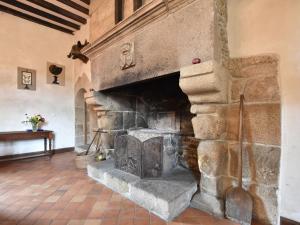 Heritage Mansion in Brittany with Terrace