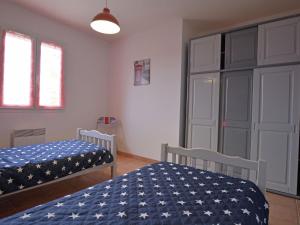 Villas Relaxing Villa Stay in Saint-Victor : photos des chambres