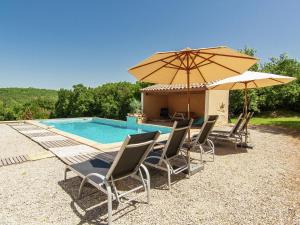 Villas Peaceful Villa in Calamane with Private Pool : photos des chambres