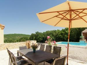 Villas Peaceful Villa in Calamane with Private Pool : photos des chambres