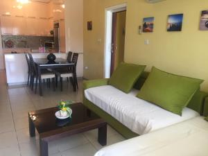 Kissonerga Holiday Flat