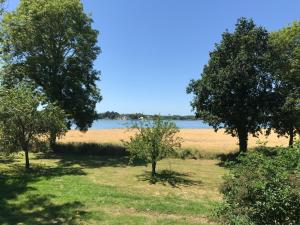 Maisons de vacances Les gites du Plec - Piscine : photos des chambres