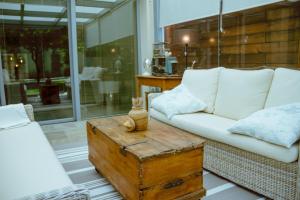 Apartamento Bizcocheros con piscina y jardín privado