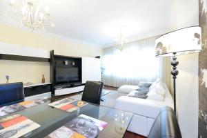 Apartamento frente al Guggenheim con wifi y parking privado ZBE -bajas emisiones gratis