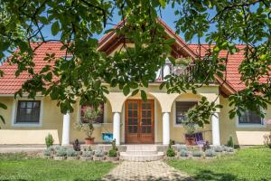 Topáz Apartmanházak