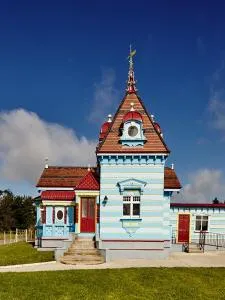 The Dolls House - Larkins Cross Roads