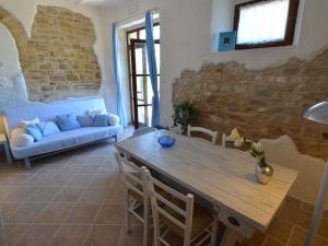 Quaint Cottage with Private Terrace in Pergola